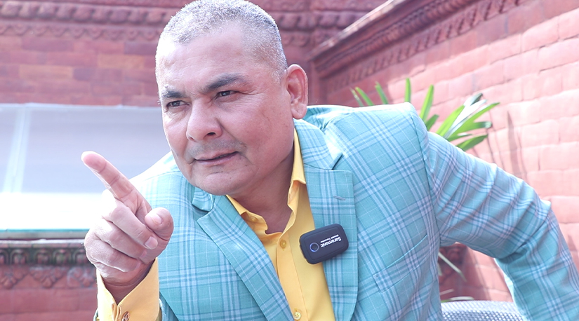 दुर्गा प्रसाईं, ऋणि र मजाक